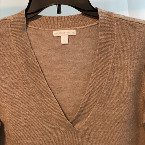 Sweater - Picture 2 of 4